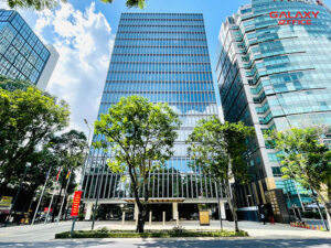 Toàn cảnh tòa nhà văn phòng cho thuê Quận 1 Deutsches Haus thiết kế full kính vô cùng hiện đại