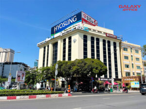 Toàn cảnh tòa nhà ibc building công trường mê linh nổi bật với thiết kế hiện đại