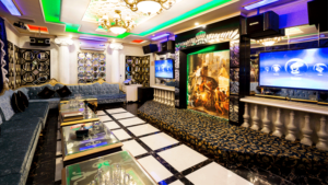 karaoke quận - icool Bình Phú quán karaoke được nhiều bạn trẻ ghé đến bởi giấ cả hợp lý và tận tình