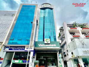 Mặt tiền tòa nhà vietcombank building nguyễn đình chiểu
