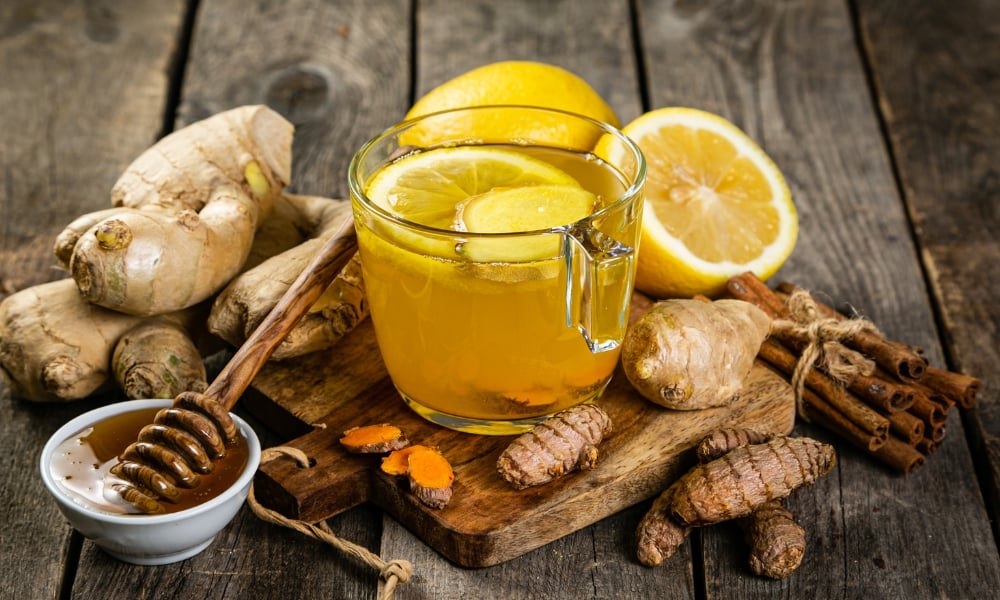 Trà gừng mật ong đồ uống có lợi cho sức khỏe và sự tỉnh táo.