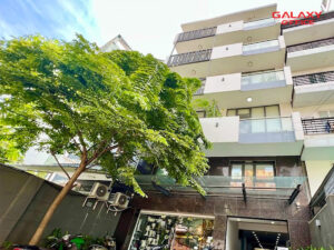 Mặt tiền tòa nhà ARC Real Building tọa lạc tại 01 Nguyễn Duy, Phường 3, Quận Bình Thạnh