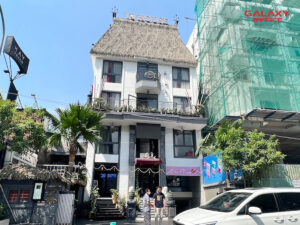Mặt tiền tòa nhà VI House Building tại 79 Quốc Hương, Thảo Điền, Quận 2