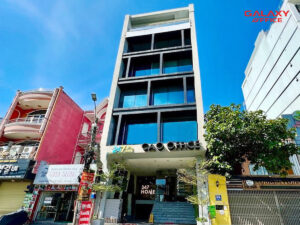 Mặt tiền tòa nhà CAO Office 13 Hậu Giang, Phường 4, Quận Tân Bình
