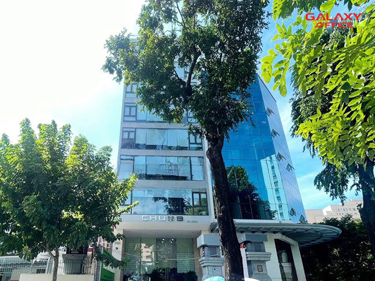 Mặt tiền tòa nhà văn phòng Chubb Tower số 369 Nguyễn Trãi, Quận 1