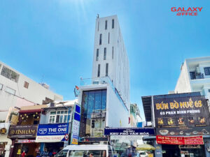 Mặt tiên tòa nhà Kella Building, 61A Phan Đình Phùng, Phường 17, Quận Phú Nhuận