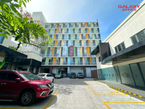 Mặt tiền tòa nhà Sohobiz Building 38 Huỳnh Lan Khanh, Phường 2, Quận Tân Bình