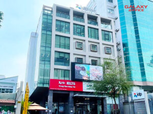 Mặt tiền hiện đại với thiết kế full kính của tòa nhà 161 Hai Bà Trưng, Quận 3
