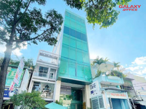 Mặt tiền tòa nhà MAIC Office với thiết kế full kính