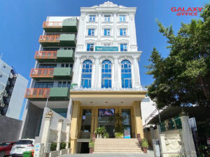 Mặt tiền tòa nhà H Office Quốc Hương tọa lạc tại 27C Quốc Hương, Phường Thảo Điền, Quận 2, với thiết kế hiện đại