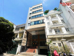 Tòa nhà Xuân Trường 2, mặt tiền hiện đại