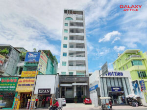 Mặt tiền với thiết kế hiện đại của tòa nhà Chubb Tower 1. 260 Phan Đình Phùng, Phường 1, Quận Phú Nhuận