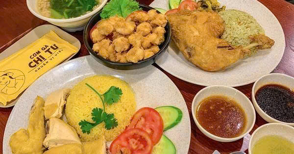 Cơm gà chị tư hấp dẫn là quán cơm văn phòng phường khánh hội nổi tiếng