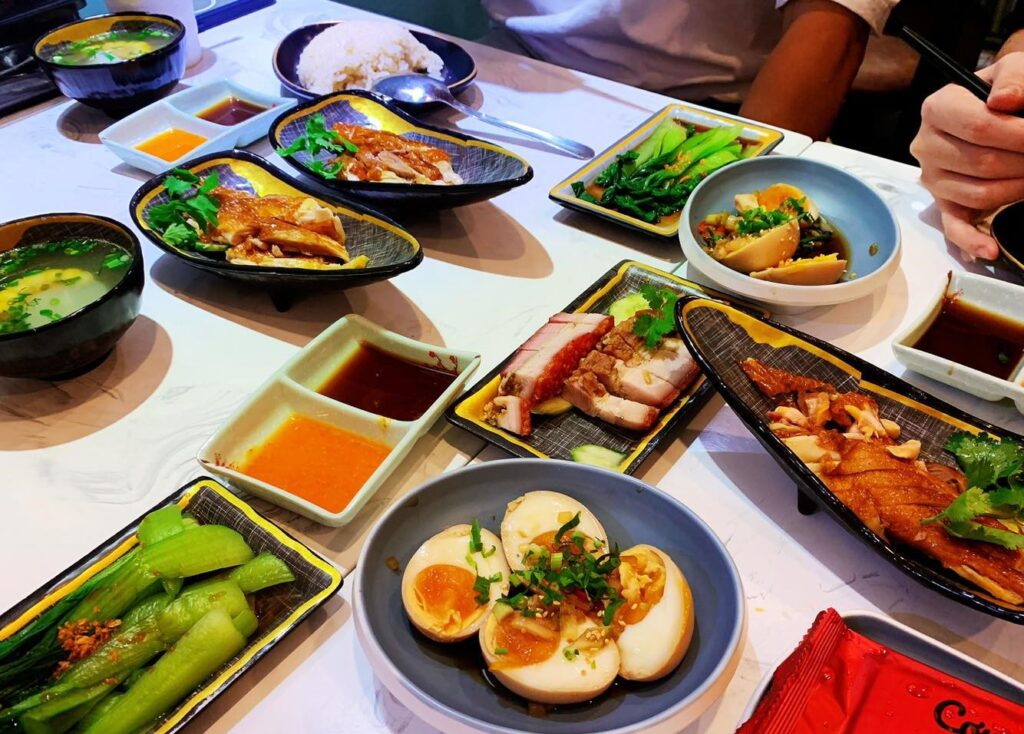 Quán cơm gà Singapore, 214c Lý Chính Thắng Phường Nhiêu Lộc