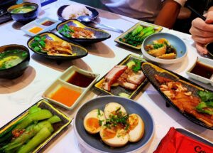 Quán cơm gà Singapore, 214c Lý Chính Thắng Phường Nhiêu Lộc