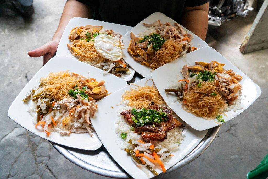 Cơm tấm tị Quỳnh, quán cơm văn phòng phường nhiêu lộc