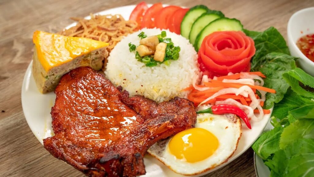 Cơm tấm ngon sài gòn, quán cơm văn phòng lâu đời tại phường Bàn Cờ (Quận 3 cũ)