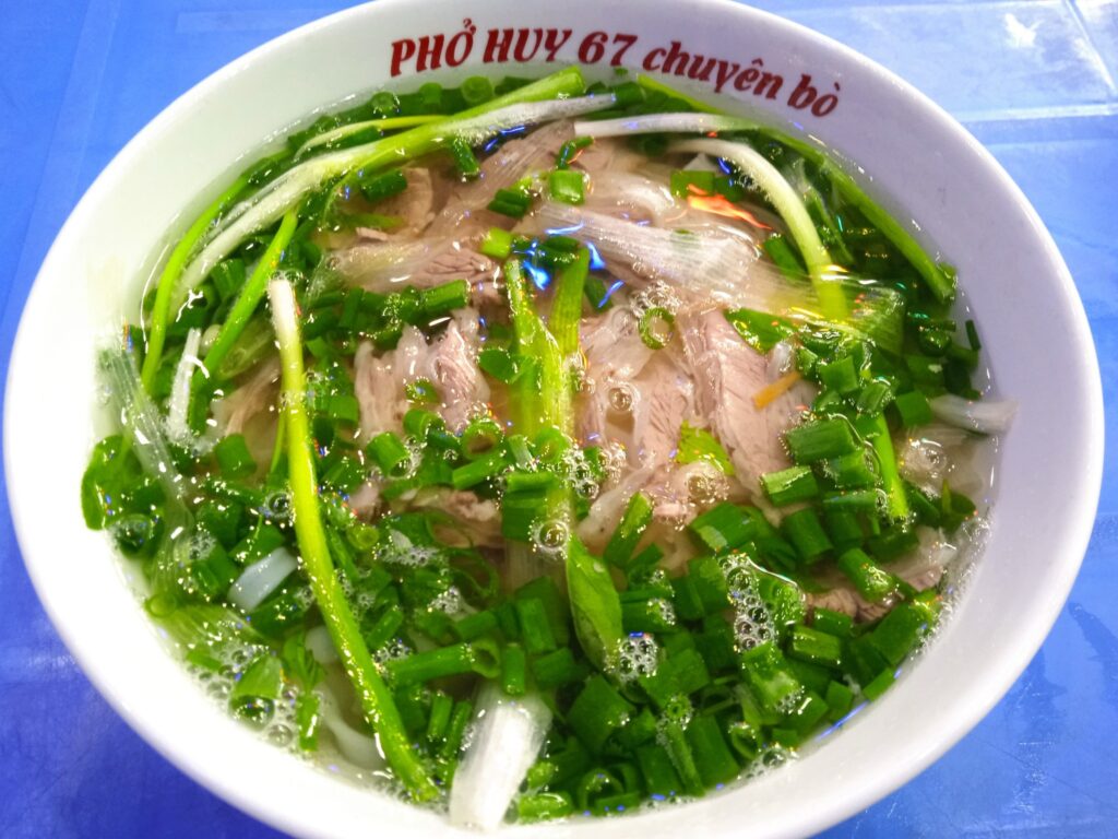 Phở Huy 67, quán phở nổi tiếng TPHCM