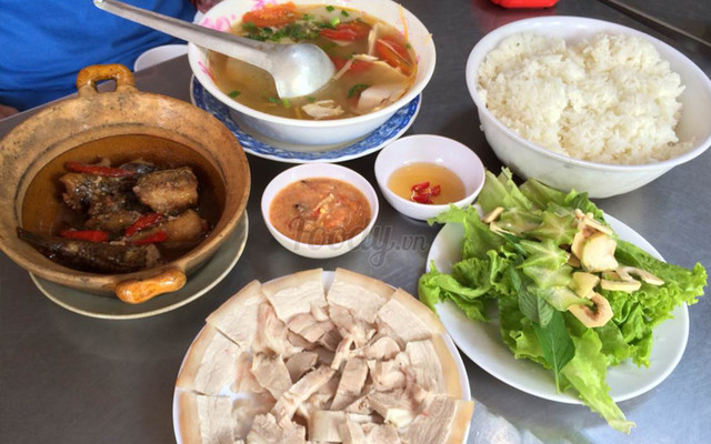 Quán Ăn Hương Giang, quán ăn đậm đà hương vị Huế