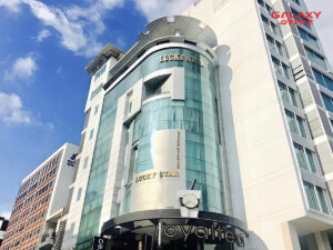 Mặt tiền tòa nhà Lucky Star 102 Lê Lai, Bến Thành, Quận 1