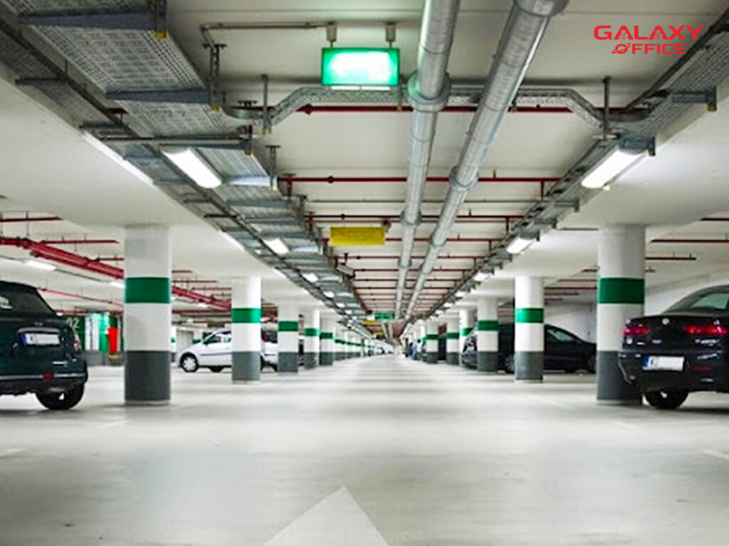 Bãi gửi xe ô tô tại quận 7 rộng rãi an toàn, hệ thống thông gió đầy đủ