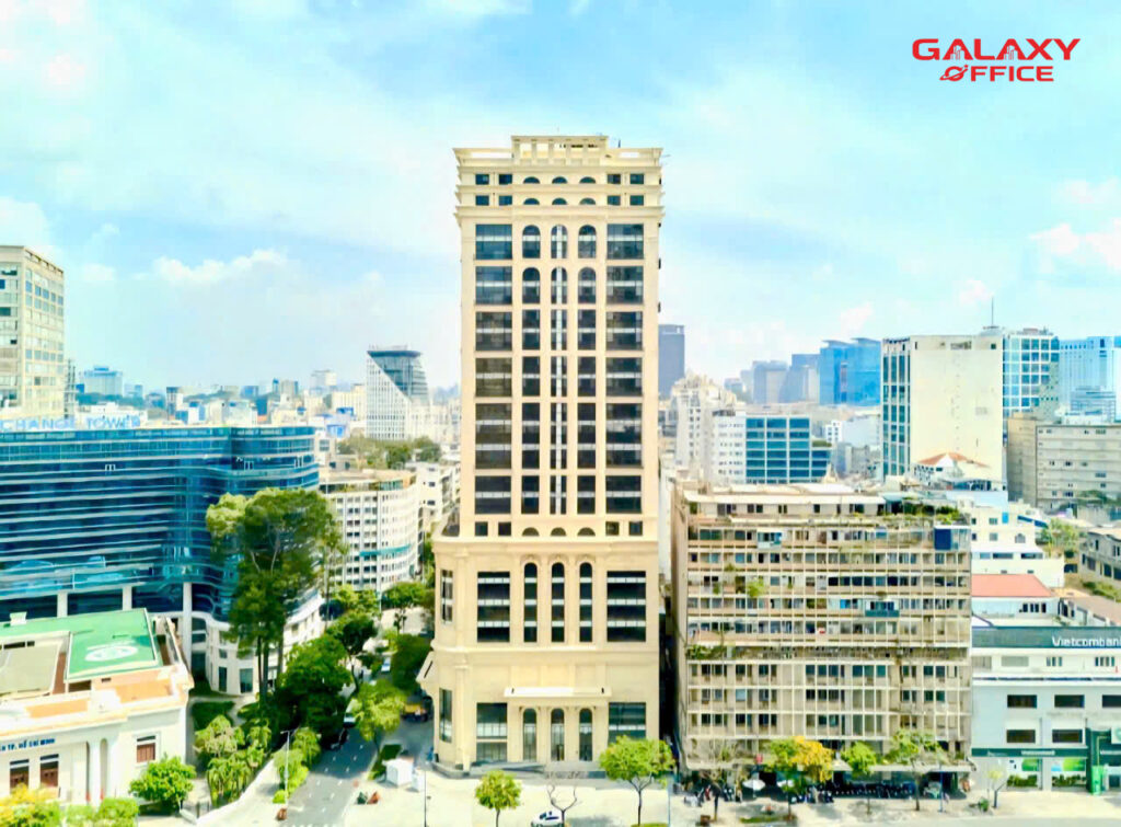 Toàn cảnh Vinatex Building nổi bật giữa trung tâm thành phố