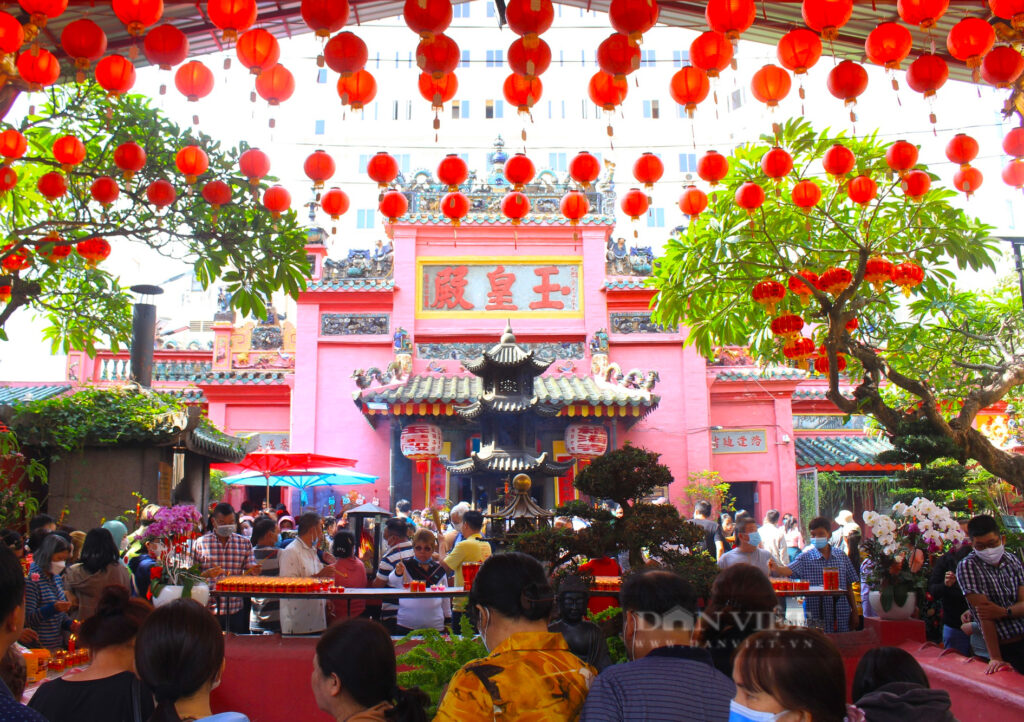 địa điểm cầu tình duyên tại chùa Ngọc Hoàng