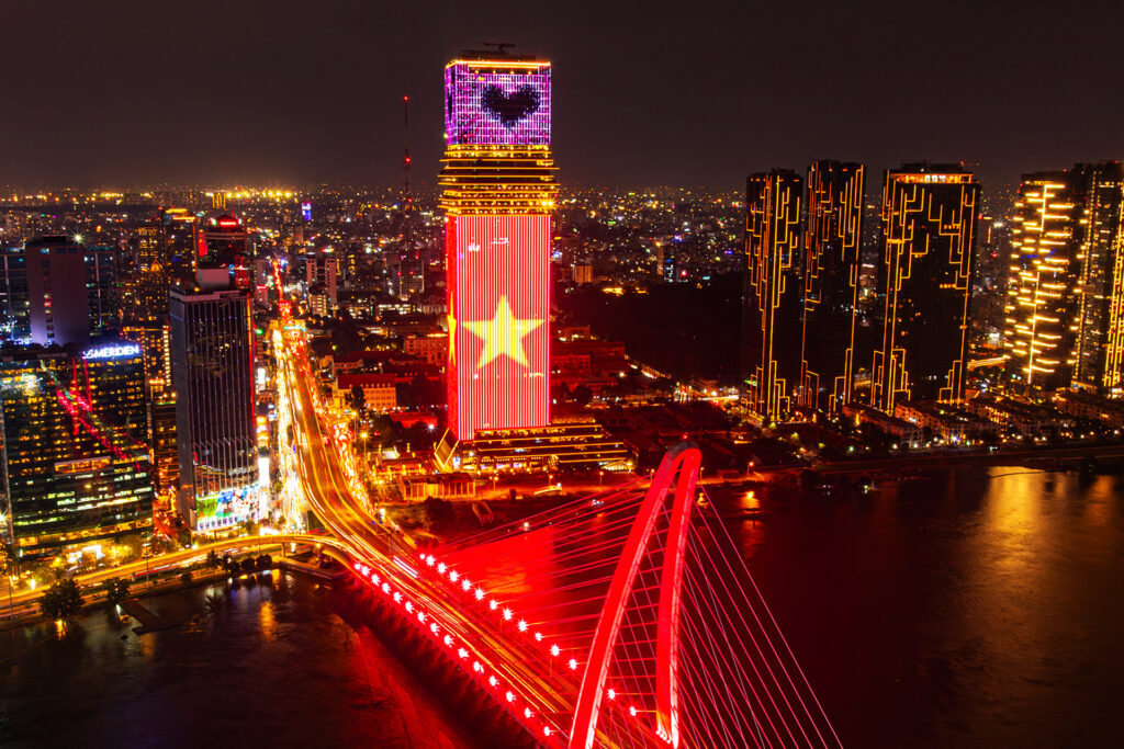 Marina Central Tower, tòa nhà sáng nhất TPHCM