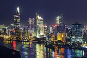 Toàn cảnh tphcm vào ban đêm với nhiều tòa cao ốc rực rỡ ánh đèn