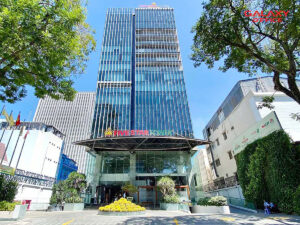 Mặt tiền tòa nhà văn phòng cho thuê với thiết kế kính hiện đại G8 Golden số 28Bis Mạc Đỉnh Chi ,Quận 1