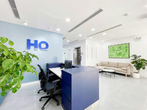 Không gian sảnh lễ tân hiện đại tại văn phòng trọn gói Regus HQ Songha TP. Thủ Đức