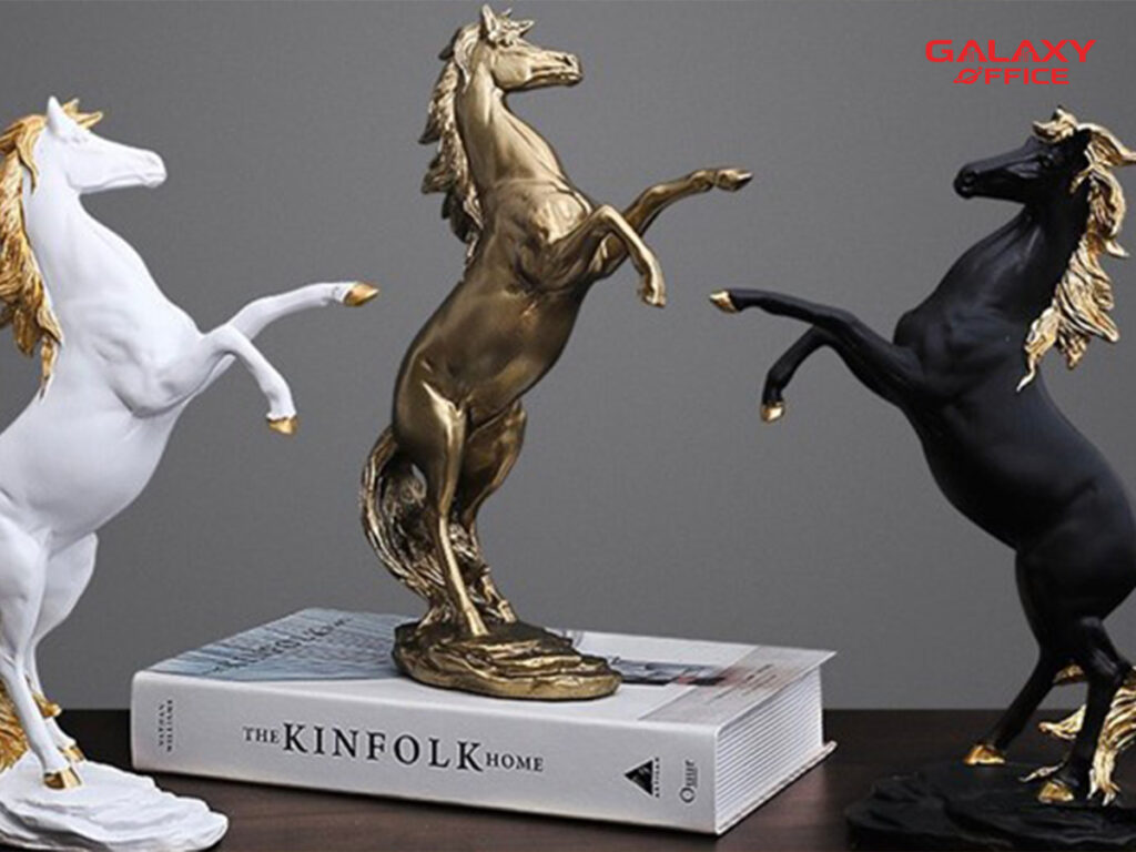 Quà tết 2026 - con ngựa phong thủy để bàn