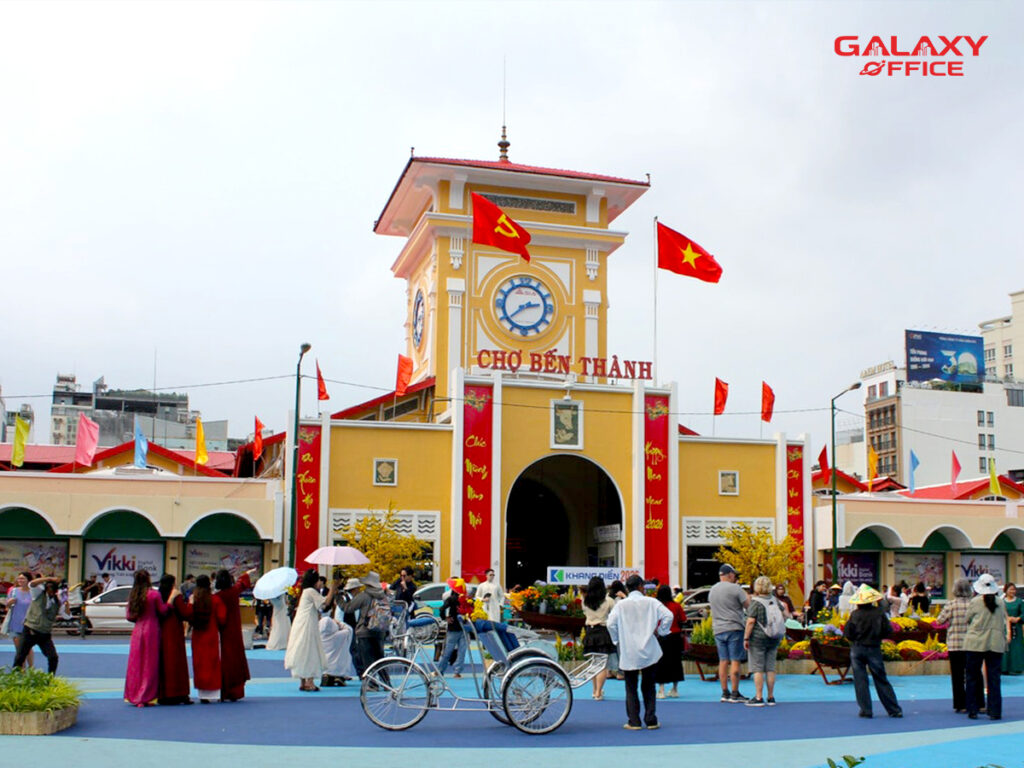 Địa điểm du lịch bằng tàu điện Metro - Chợ Bến Thành