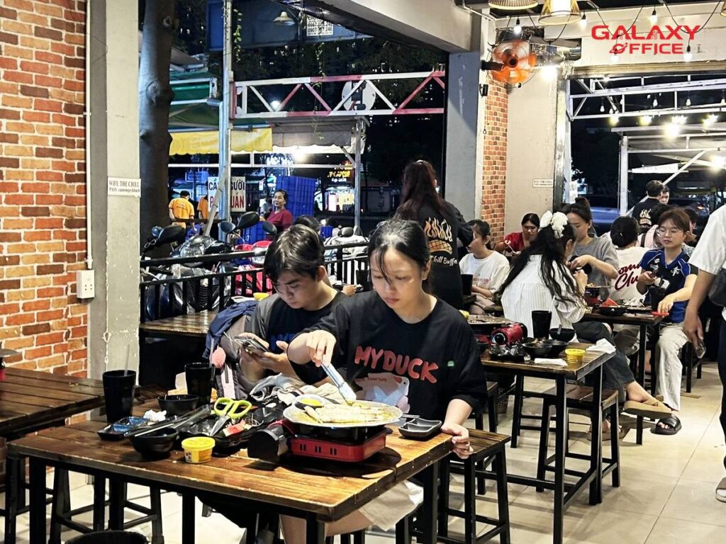 tổng hợp quán ăn sát ga metro