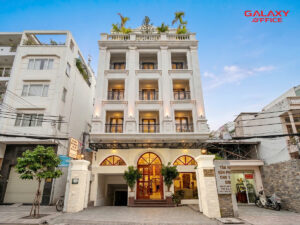 Mặt tiền tòa nhà 449/23 Sư Vạn Hạnh, phường Hòa Hưng, TPHCM
